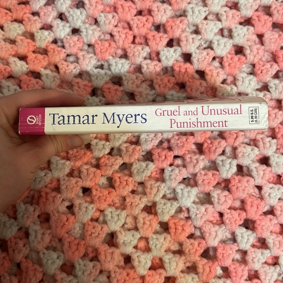 Gruel and Unusual Punishment paperback by Tamar Myers book - Picture 5 of 10